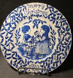 1980 Royal Crownford England Christmas Plate